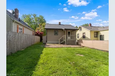 557 Washington Avenue, Barberton, OH 44203 - Photo 17