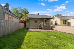 557 Washington Ave, Barberton, OH 44203 - Photo 17
