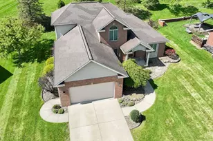 113 Howard Dr, Dover, OH 44622 - Photo 9
