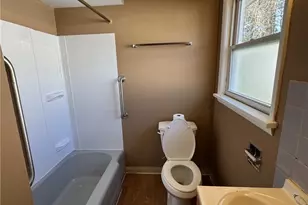 2350 Newton St, Akron, OH 44305 - Photo 7
