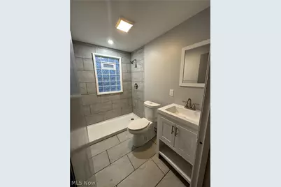 5247 Old Oxford Lane #3, Youngstown, OH 44512 - Photo 9