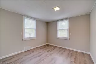357 Erie Rd, Vermilion, OH 44089 - Photo 13