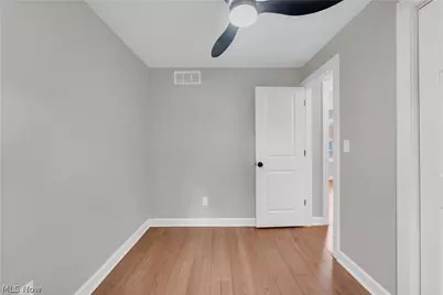 18155 Libby Road, Maple Heights, OH 44137 - Photo 19