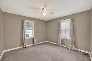 10721 Plymouth Ave, Garfield Heights, OH 44125 - Photo 15