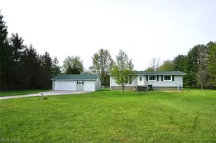 5875 Trumbull Rd, Geneva, OH 44041 - Photo 31