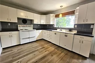 316 Oakwood Ave, Marietta, OH 45750 - Photo 21