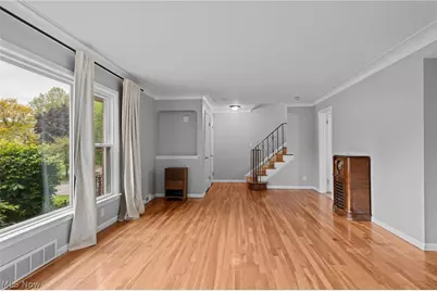 3873 Washington Boulevard, University Heights, OH 44118 - Photo 5