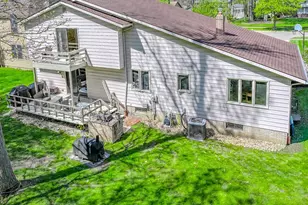 5133 Stansbury Dr, Solon, OH 44139 - Photo 3