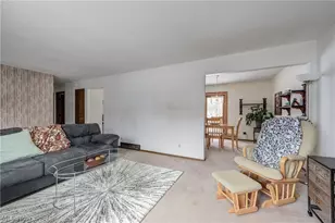 3811 Bramblewood Dr, Brunswick, OH 44212 - Photo 9