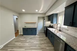 14417 Maple Ave, Maple Heights, OH 44137 - Photo 9