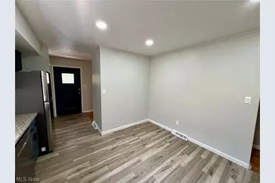 14417 Maple Avenue, Maple Heights, OH 44137 - Photo 7