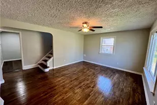 18108 McCracken Rd, Maple Heights, OH 44137 - Photo 5