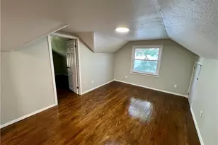 18108 McCracken Rd, Maple Heights, OH 44137 - Photo 23