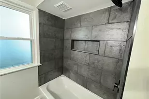 18108 McCracken Rd, Maple Heights, OH 44137 - Photo 17
