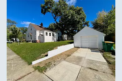 18108 McCracken Road, Maple Heights, OH 44137 - Photo 37