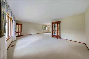 9841 Applewood Dr, North Royalton, OH 44133 - Photo 15