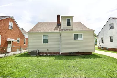 21001 Wilmore Avenue, Euclid, OH 44123 - Photo 37
