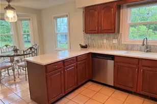 201 Steeple Chase Dr, Willoughby Hills, OH 44092 - Photo 5