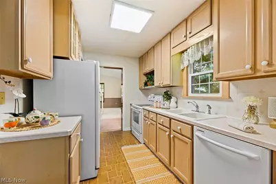 2603 Graham Avenue, Akron, OH 44312 - Photo 9