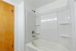 1227 33rd St NE, Canton, OH 44714 - Photo 23