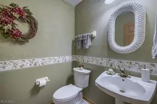 8051 Valleyview Ct, North Royalton, OH 44133 - Photo 25