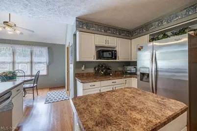 8051 Valleyview Court, North Royalton, OH 44133 - Photo 11