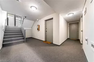 22011 River Oaks Dr, Rocky River, OH 44116 - Photo 23