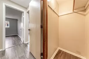 22011 River Oaks Dr, Rocky River, OH 44116 - Photo 17