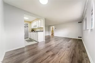 22011 River Oaks Dr, Rocky River, OH 44116 - Photo 9