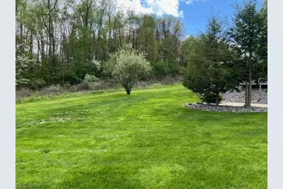 5342 Clingan Trails Boulevard, Struthers, OH 44471 - Photo 5
