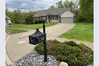 5342 Clingan Trails Boulevard, Struthers, OH 44471 - Photo 3