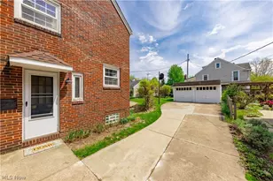 21130 Edgecliff Dr, Euclid, OH 44123 - Photo 39