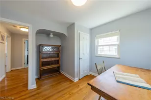 21130 Edgecliff Dr, Euclid, OH 44123 - Photo 17