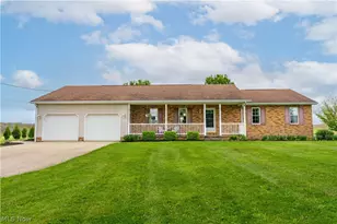 9272 Andora Rd NE, West Chester, OH 44625 - Photo 1