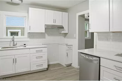 52 W Heights Avenue, Youngstown, OH 44509 - Photo 15