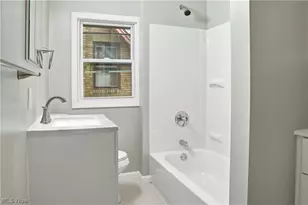 52 W Heights Ave, Youngstown, OH 44509 - Photo 27