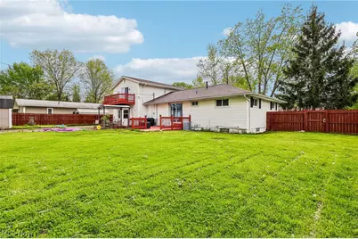 805 Roberts Street, Sheffield Lake, OH 44054 - Photo 27