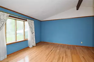 6977 Springledge Rd, Sagamore Hills, OH 44067 - Photo 9