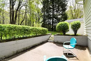 6977 Springledge Rd, Sagamore Hills, OH 44067 - Photo 41