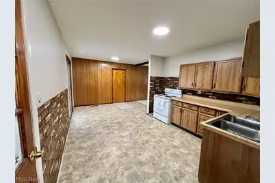 4135 Sabin Drive, Rootstown, OH 44272 - Photo 7
