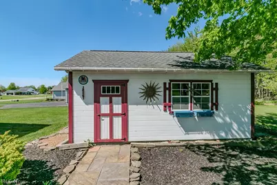 2050 Beringer Place, Geneva, OH 44041 - Photo 7