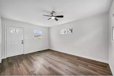 13910 Bartlett Avenue, Loveland, OH 44120 - Photo 15