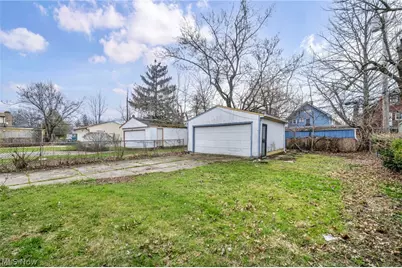 13910 Bartlett Avenue, Loveland, OH 44120 - Photo 5
