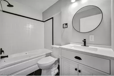 13910 Bartlett Avenue, Loveland, OH 44120 - Photo 29