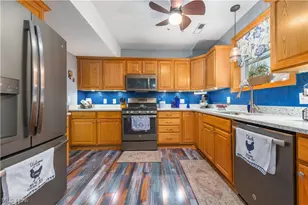 640 W Martin Ave, Amherst, OH 44001 - Photo 9