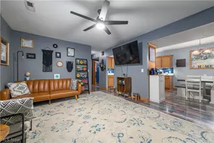 640 W Martin Ave, Amherst, OH 44001 - Photo 7