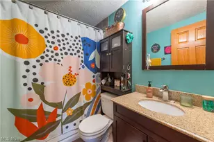 640 W Martin Ave, Amherst, OH 44001 - Photo 25