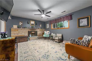640 W Martin Ave, Amherst, OH 44001 - Photo 5