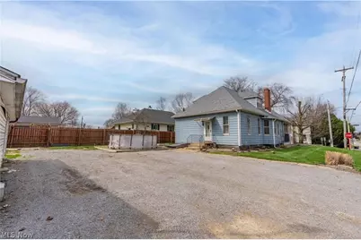 12020 Easton Street NE, Alliance, OH 44601 - Photo 3