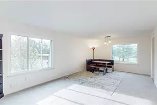 469 W Streetsboro St, Hudson, OH 44236 - Photo 5